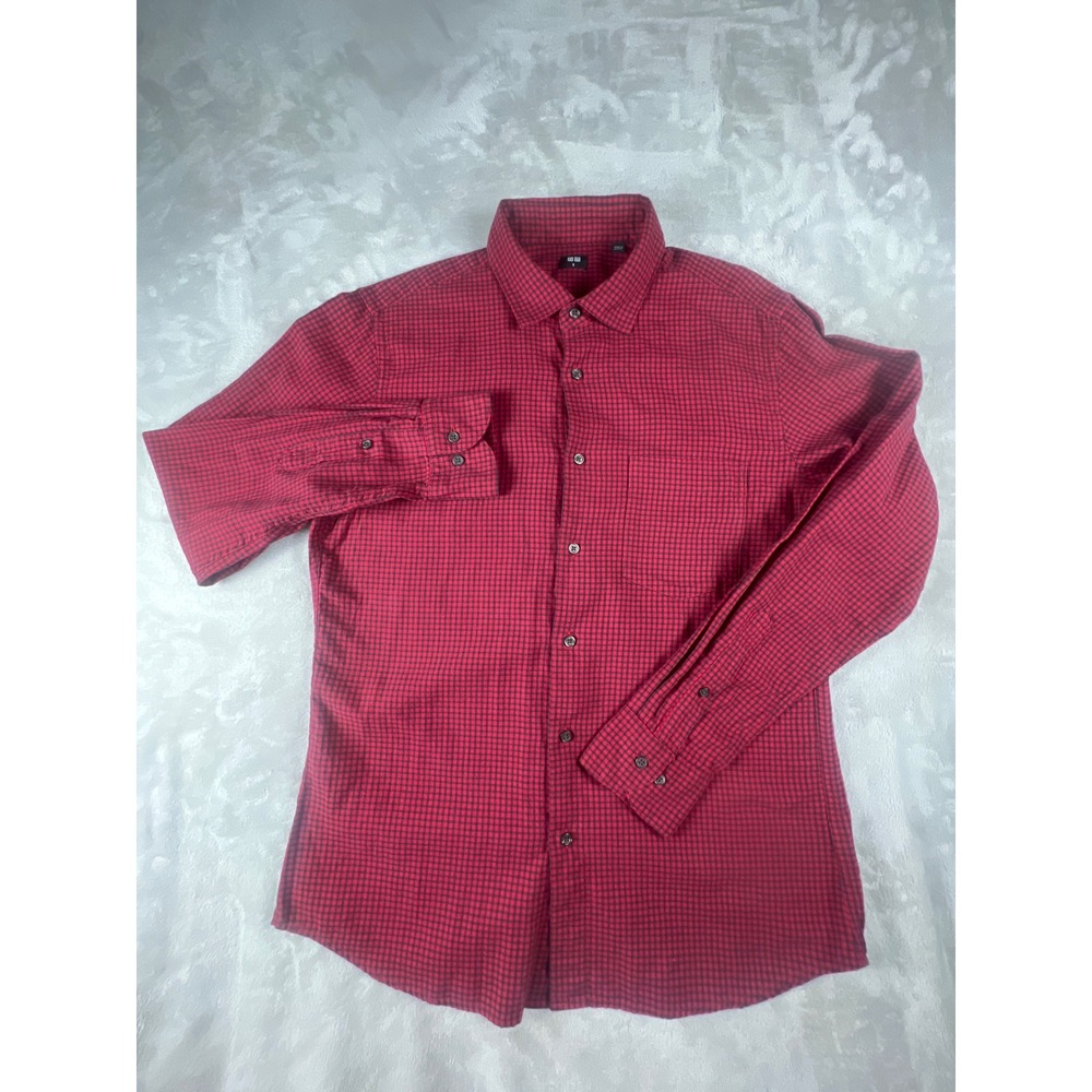 Uniqlo Mens Small Red Black Gingham Check Long Sleeve Button Down Flannel Shirt